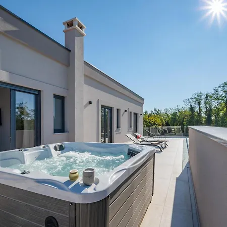 Kalea Labin (Istria)