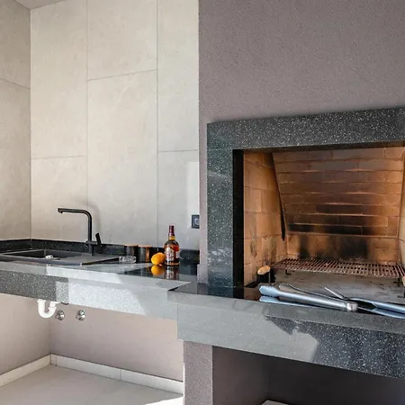 Lovely In Labin With Kitchen Holiday home *